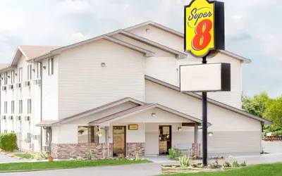 Super 8 by Wyndham Kent/Akron Area