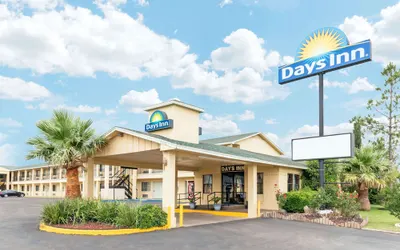 Days Inn by Wyndham Snyder