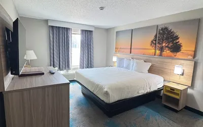 Days Inn by Wyndham Eagle River