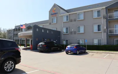 Comfort Suites DFW Airport