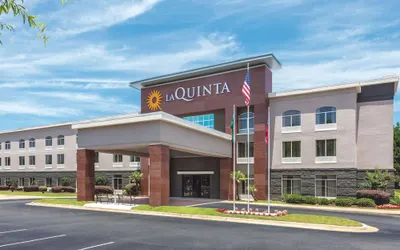 La Quinta Inn & Suites by Wyndham Columbus North