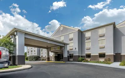 Comfort Inn & Suites Butler