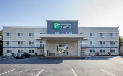 Holiday Inn Express Sunnyvale - Silicon Valley, an IHG Hotel