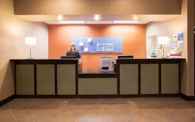 Holiday Inn Express & Suites Lexington, an IHG Hotel