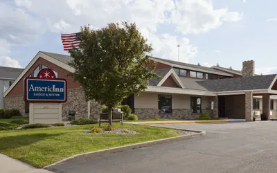 AmericInn by Wyndham Fargo West Acres