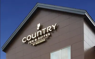 Country Inn & Suites by Radisson, York, PA