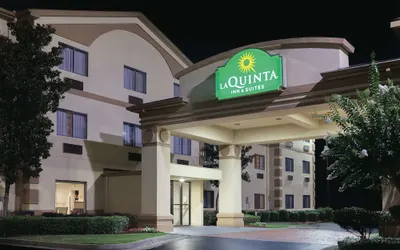 La Quinta Inn & Suites by Wyndham Jackson Airport