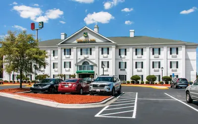 Quality Inn Pooler - Savannah I-95