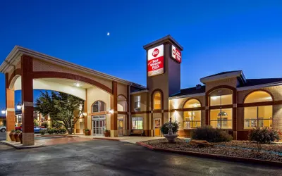 Best Western Plus Lubbock Windsor Inn