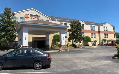 Comfort Suites