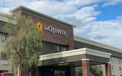 La Quinta Inn & Suites by Wyndham Harrisburg Airport Hershey