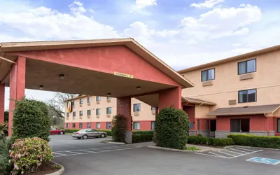 Super 8 by Wyndham Corvallis