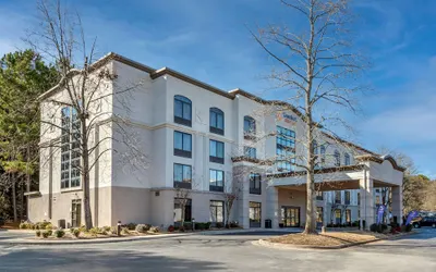 Comfort Suites Alpharetta/Roswell - Atlanta Area