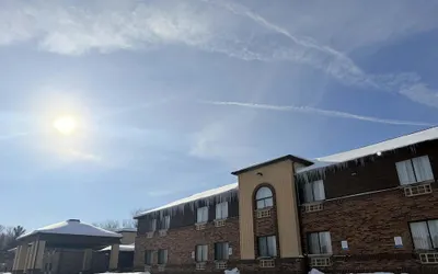 AmericInn by Wyndham Holland MI