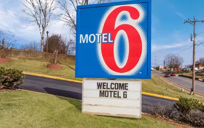 Motel 6 Suwanee, GA - Gwinnett Center