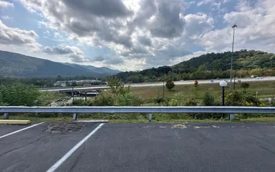 Hotel Red Rose by Townhouse Covington I-64