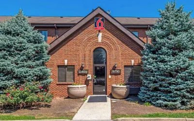 Studio 6 Extended stay Indianapolis, IN - North Carmel