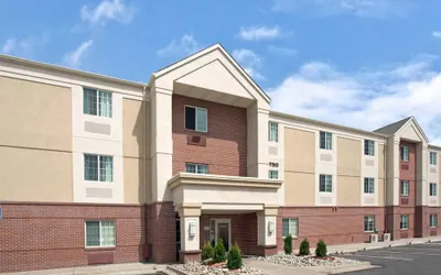 MainStay Suites Omaha Old Mill