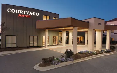 Courtyard by Marriott Charlotte Airport North