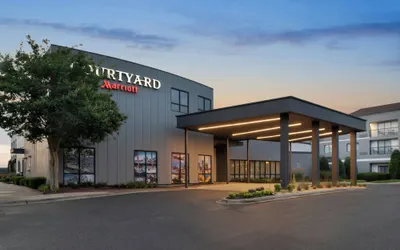 Courtyard by Marriott Charlotte Airport North