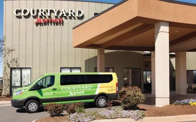 Courtyard by Marriott Charlotte Airport North