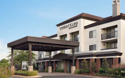 Courtyard by Marriott Tulsa Central