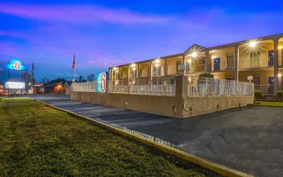 Motel 6 Americus, GA