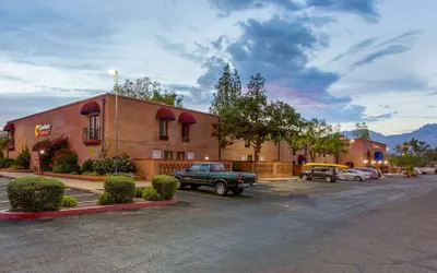 Comfort Suites at Sabino Canyon