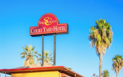 Studio City Court Yard Hotel