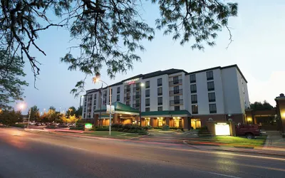 Courtyard by Marriott Bloomington