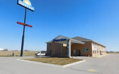 Days Inn by Wyndham Lexington NE