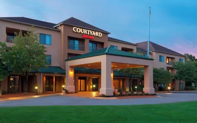 Courtyard by Marriott Akron Fairlawn