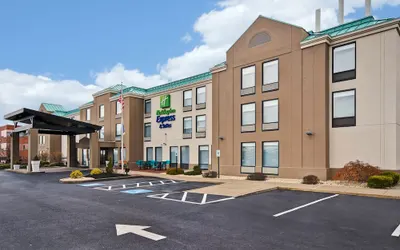 Holiday Inn Express & Suites Allentown-Dorney Park Area, an IHG Hotel