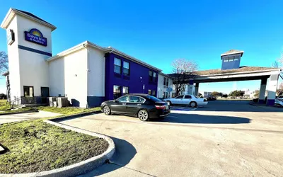Days Inn by Wyndham Dallas Plano
