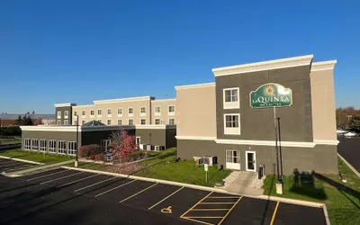 La Quinta Inn & Suites by Wyndham Bannockburn-Deerfield