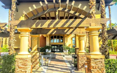 Holiday Inn Express & Suites Rancho Mirage - Palm Spgs Area, an IHG Hotel