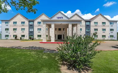 Spark by Hilton Round Rock