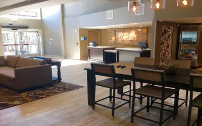 Holiday Inn Express & Suites Paso Robles, an IHG Hotel