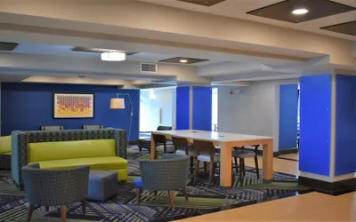 Holiday Inn Express & Suites Charlotte-Concord-I-85, an IHG Hotel