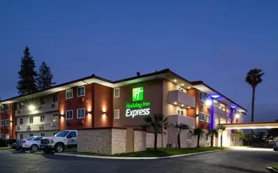 Holiday Inn Express Santa Rosa North by IHG