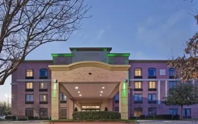 Pace Hotel Addison