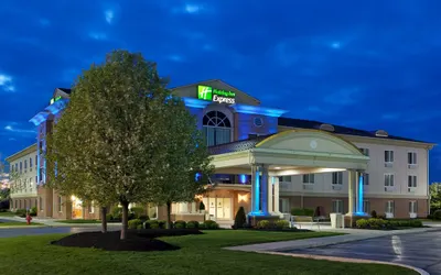 Holiday Inn Express & Suites Marion by IHG