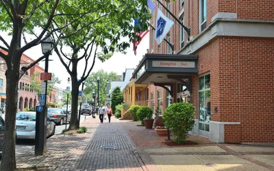 Hampton Inn Alexandria-Old Town/King St. Metro