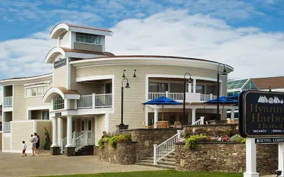 Hyannis Harbor Hotel