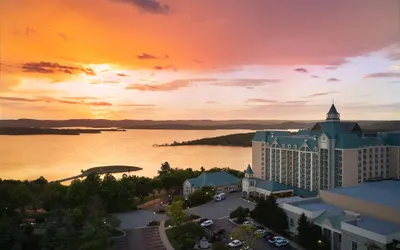 Chateau On The Lake Resort Spa and Convention Center