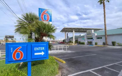 Motel 6 Las Vegas, NV - Tropicana