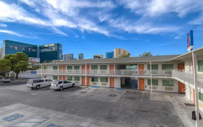Studio 6 Suites Las Vegas, NV – Tropicana