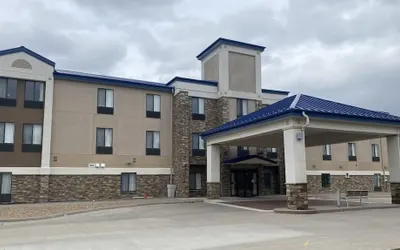 Country Inn & Suites by Radisson, Garden City, KS