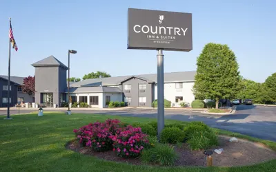 Country Inn & Suites by Radisson, Frederick, MD