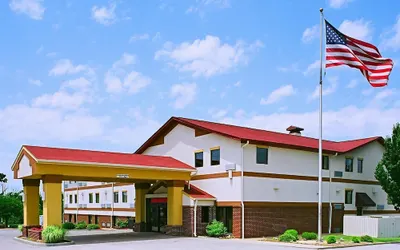 Americas Best Value Inn St. Louis South